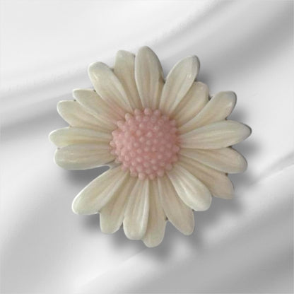 Dainty Daisy